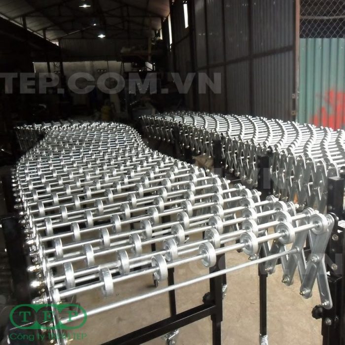 Dàn con lăn xếp có bánh xe - Potables roller conveyor